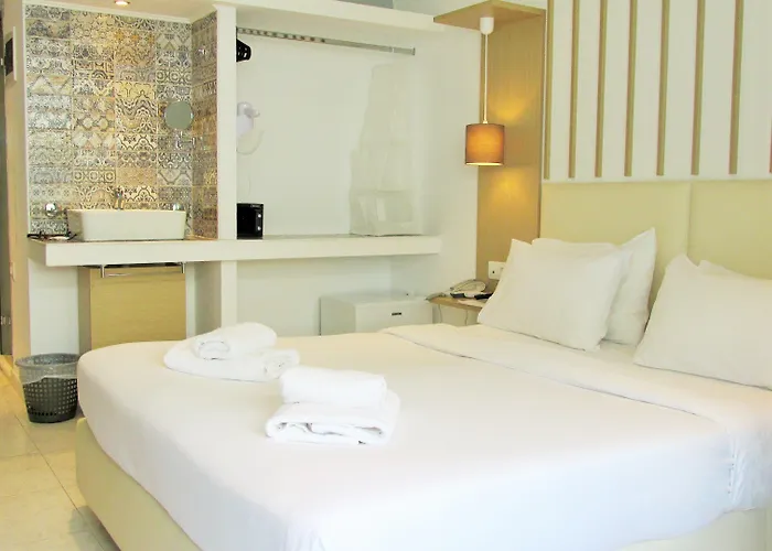 Elite Hotell Rhodes City